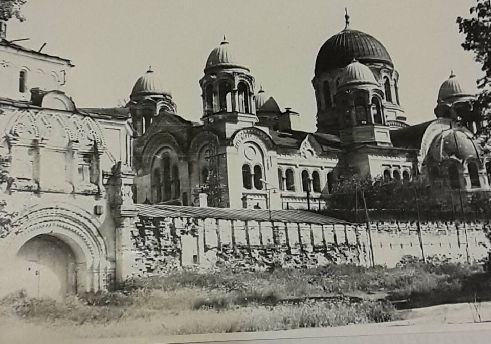 Крестовоздвиженский собор Николаевского Верхотурского монастыря