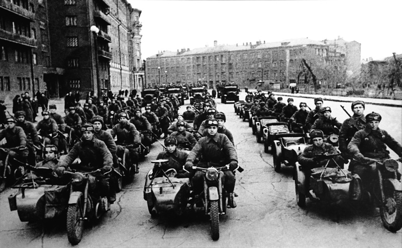 ОМСБОН на оперативных мероприятиях в центре Москвы в октябре 1941 г.