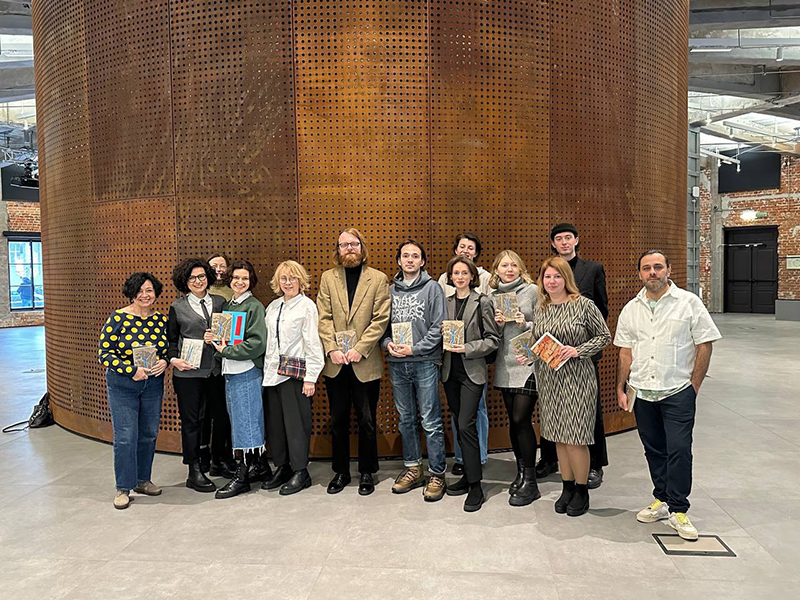 2023-11-27 21.31.27-800.jpg