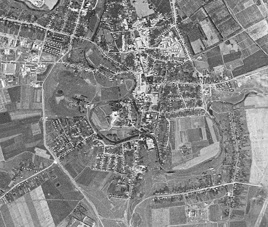 Владимирская область со спутника 08.07.72 %Vladimirskaya oblast
Спутниковый снимок Суздаля и Владимирской области. Снимок сделан с американского спутника 8 июля 1972 года
Ключевые слова: Суздаль,американские карты,города СССР со спутников