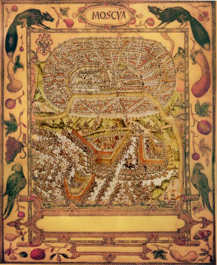 План Исаака Массы I v.1 %Isaak Massa Plan I v.1
План Москвы из книги Исаака Массы «Album Amicorum», 1618. Вариант 1. Каталог Клёпикова, #19. План ориентирован с Севера на Юг и помещен в орнаментальную рамку, в верхнюю часть которой вписан заголовок. По мнению П. Н. Миллера (стр. 151), у Серпуховских и Калужских ворот происходят маневры Лжедимитрия I. И. И. Смирнов (Восстание Болотникова. 1606—1607 гг. J1., Акад. наук СССР, 1949, стр. 514—515), воспроизводя увеличенный план Москвы (стр. 312/313), очень убедительно доказывает, что в действительности на плане изображен бой Болотникова с кн. В. Шуйским 2.XII.1606 г. В верхнем левом углу — двуглавый орел в картуше. По четырем углам Москвы за городском стеной — четыре монастыря. Здания Москвы — рельефны. Очень выделяется Пушечный двор. В Библиотеке им. В. И. Ленина хранится фотокопия с этого плана
Ключевые слова: Исаак Масса