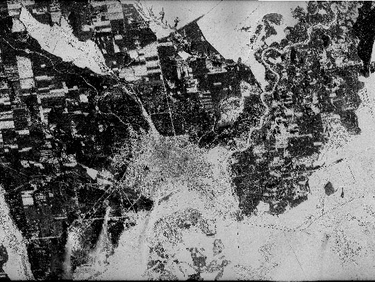 Димитровград и окрестности со спутника 24.01.72 %Satellite image of Dimitrovgrad
Димитровград и окрестности со спутника. Снимок сделан 24 января 1972 года
Ключевые слова: Димитровград,американские карты,города СССР со спутников