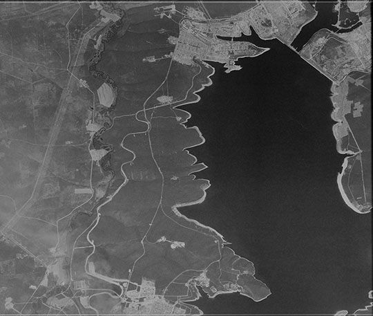 Спутниковый снимок Братской ГЭС 12.06.79 %Satellite image of Bratsk power station
Спутниковый снимок Братской ГЭС и окрестностей. Снимок сделан 12 июня 1979 года.
Ключевые слова: Братск,Ангара,города СССР со спутников