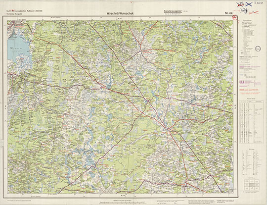 Окрестности Вышнего Волочка 1:300К % German map of Vyshny Volochok vicinity
Немецкая карта окрестностей Вышнего Волочка Калининской области. Масштаб 1:300,000. Издание 1941 года. Карта основана на информации из Специальной карты Европейской России Стрельбицкого.
Ключевые слова: Вышний Волочёк,карты Стрельбицкого,немецкие карты,Ильмень,Селигер