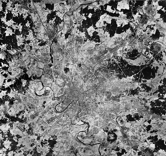 Спутниковый снимок Москвы 14.11.68 %Satellite image of Moscow
Спутниковый снимок Москвы. Снимок сделан 14 ноября 1968 гoда
Ключевые слова: американские карты,города СССР со спутников