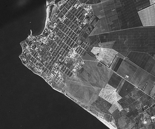 Спутниковый снимок Анапы 23.07.65 %Satellite image of Anapa
Спутниковый снимок Анапы. Снимок сделан 23 июля 1965 гoда
Ключевые слова: Анапа,американские карты,города СССР со спутников