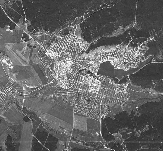 Спутниковый снимок Белорецка 08.08.70 %Satellite image of Beloretsk
Спутниковый снимок Белорецка. Снимок сделан с американского спутника 8 августа 1970 года.
Ключевые слова: Белорецк,американские карты,города СССР со спутников