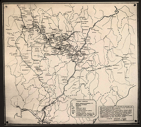 Карта лагерей на территории Магаданской области %Map of prisons in Magadan region
Карта лагерей, располагавшихся в 1930-50-х годах на территории Магаданской области. Kapту cocтaвил И. Пaникapoв, пoceлoк Ягoднoe, Maгaдaнcкaя oблacть, 1994 гoд. 
Ключевые слова: Магадан