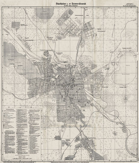 План Свердловска%Map of Sverdlovsk
Stadtplan von Sswerdlowsk. Mit Mil.-Geo.-Objekten. План Свердловска. Издание немецкого Генерального Штаба, 1942г. Карта Свердловска, составленная на основе планов города, изданных в 1912-1939 годов. Масштаб 1:20000. На полях представлена экспликация, содержащая список улиц и наименования основных объектов на территории Свердловска.
Ключевые слова: Екатеринбург,Свердловск,немецкие карты