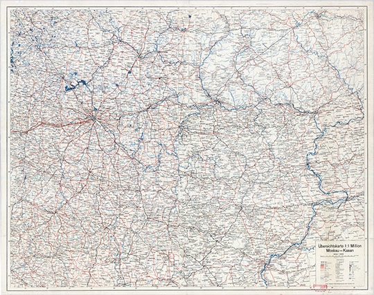 Немецкая карта СССР от Москвы до Казани 1:1M % Uebersichtkarte Moskau-Kazan
Немецкая карта района СССР - от Москвы до Казани. Масштаб 1:1,000,000. Uebersichtkarte Moskau-Kazan 1M VII.1941
Ключевые слова: Европейская Россия,СССР,немецкие карты