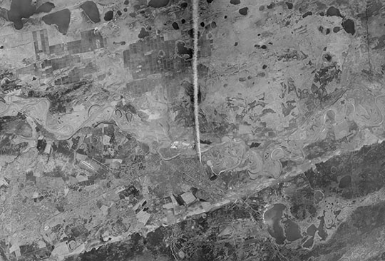 Тюмень и окрестности со спутника 24.10.72 %Satellite image of Tyumen
Тюмень и окрестности со спутника. Снимок сделан 24 октября 1972 года
Ключевые слова: Тюмень,американские карты,города СССР со спутников