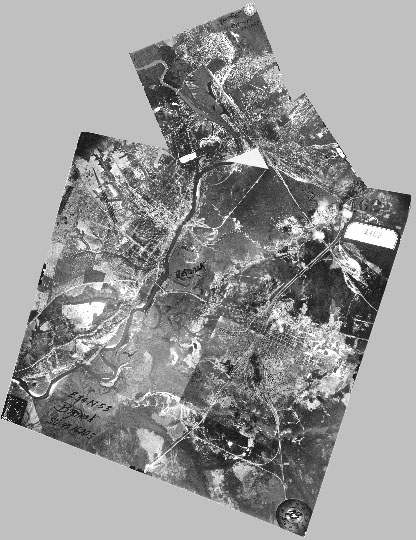 Немецкая аэрофотосъемка Брянска %German aerial photo of Bryansk
Немецкая аэрофотосъемка Брянска. Снимок сделан в октябре 1941 года.
Ключевые слова: Брянск,немецкая аэрофотосъемка