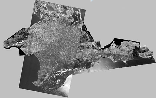 Спутниковый снимок Крыма %Satellite image of Crimea
Спутниковый снимок Крыма. Основная часть снимка (север, центр, юг) сделана 21 июня 1975 года, фрагменты на востоке и западе - в 1968-1977 годах.
Ключевые слова: Симферополь,Ялта,Севастополь,Евпатория,Крым,американские карты,города СССР со спутников