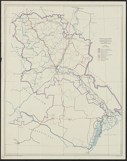 Сталинградская область и Калмыцкая АССР 1:1М % Verwaltungskarte des Gebietes Stalingrad und der Kalmücken ASSR
Административная карта Сталинградской области и Калмыцкой АССР по состоянию на 1936 год / отредактировано Венским издательством. Масштаб 1:1,000,000. 78 x 61  см. Verwaltungskarte des Gebietes Stalingrad und der Kalmücken ASSR : Stand 1936 / bearbeitet und herausgegeben von der Publikationsstelle Wien. 
Ключевые слова: Волгоград,Сталинград,Волга,Калмыкия,немецкие карты
