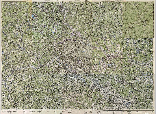 Немецкая карта Подмосковья 1:50K %German Map of Moscow and vicinities
Сборная немецкая военная карта Москвы и окрестностей. 1:50000. Составлена на основе карт Госкартогеодезии 1922-1928 года. Названия населенных пунктов даны на русском и немецком языках. В центральной части - карта Москвы - Umgebungskarte von Moskau. Карта скорректирована с использованием Плана Москвы 1940 г. и Большого Советского Атласа Мира 1939 г.
Ключевые слова: Подмосковье,немецкие карты