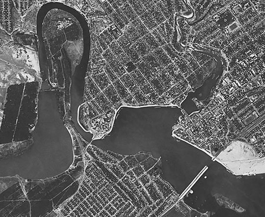 Спутниковый снимок Сызрани %Satellite image of Syzran
Спутниковый снимок Сызрани. Снимок сделан 12 августа 1968 года.
Ключевые слова: Сызрань,американские карты,города СССР со спутников