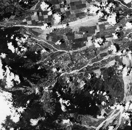 Спутниковый снимок Нальчика и окрестностей 10.08.68 %Satellite image of Nalchik
Спутниковый снимок Нальчика и окрестностей. Снимок сделан 10.08.1968
Ключевые слова: Нальчик,американские карты,города СССР со спутников