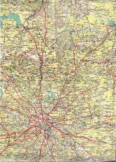 Moskau, лист N 56 1:420K%Moskau, sheet N 56
Moskau, лист N 56. М. 1 : 420 000. [Издание Генштаба РККА 1939–1941 гг.] Лист обрезан по вертикали и нижнему краю. 69,5 х 44,0 см. Печать многокрасочная. Карта относится к так называемым «картам-перевертышам» и представляет собой двойной трофей. В июле 1942 г. оборотная сторона карты была использована немцами для издания летной карты М. 1 : 300 000 оккупированного района Краснодара на основе советских карт 1918–1937 гг..
Ключевые слова: Подмосковье,немецкие карты
