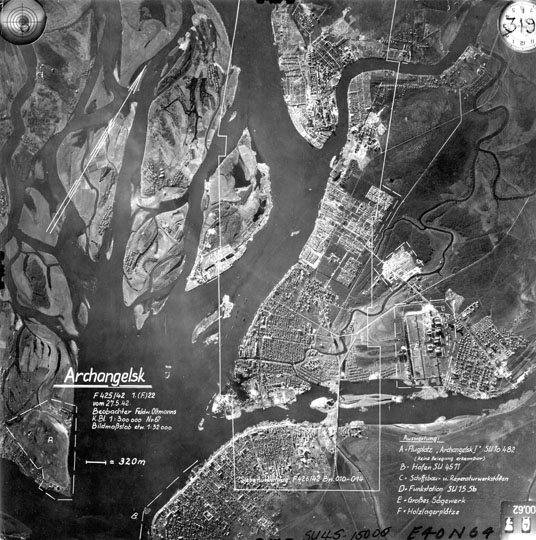 Немецкая аэрофотосъемка - Архангельск %German aerial - Arkhangelsk
Немецкая аэрофотосъемка Архангельска. Снимки сделаны в 1942-1943 годах. На полях - наименования основных объектов города на немецком языке. Использованы материалы сайта www.wwii-arkhangelsk.narod2.ru
Ключевые слова: Архангельск,Северодвинск,немецкие карты,немецкая аэрофотосъемка