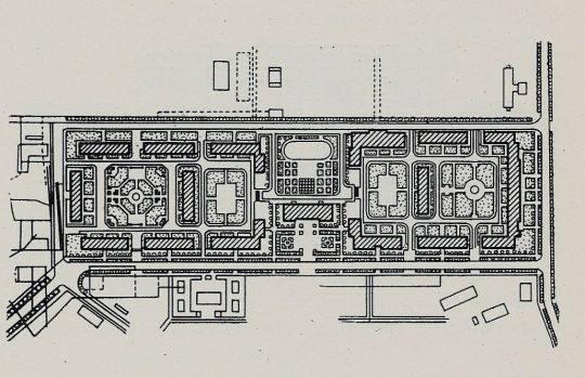 Комплекс каркасно-панельных домов на Хорошевском шоссе
Арх. М.В. Посохин и А.А. Мндоянц, инж. В.П. Лагутенко и В.А. Шевченко
