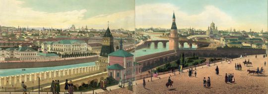 7. Вид части города, снятый с Кремлевской стены. 8. Церковь Христа Спасителя видна с Кремля.
[Индейцев Д.С.] Panorama de Moscou. [Панорама Кремля и Замоскворечья от Тайницкой башни]. Москва-Спб., Джузеппе Дациаро, [circa 1850-е.]. — 10 литографированных Ф. Бенуа и Э. Обрёном листов, напечатанных и раскрашенных от руки в типографии Лемерсье в Париже, в издательской папке без титульного листа. Развернутая панорама составляет в совокупности угол обзора 270°. Размер панорамы (в развернутом виде все 10 листов): 456,5x40,5 см. Формат издательской папки: 41,5х56,5 см.
