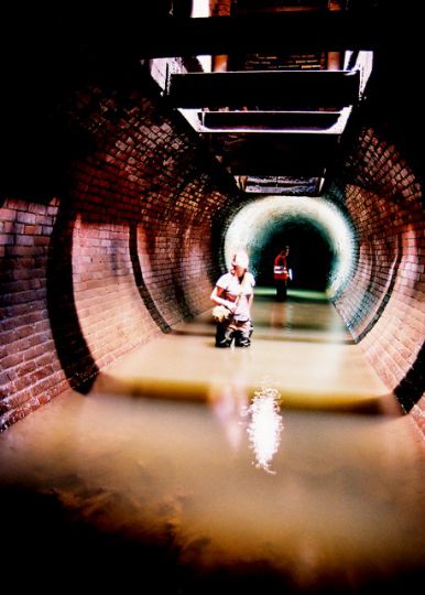 Вид реки Пресни в подземном коллекторе - 3
Это место сброса снега в подземный коллектор неподалеку от метро "Краснопресненская"
