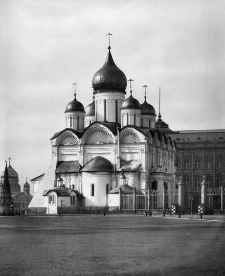 Архангельский собор Московского Кремля
Ключевые слова: Москва. Кремль. Собор Михаила Архангела. Фотография