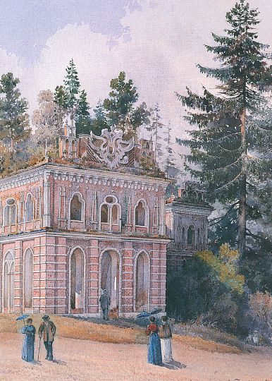 Царицыно. Гуляющие в парке у Среднего дворца («Оперного дома»)
